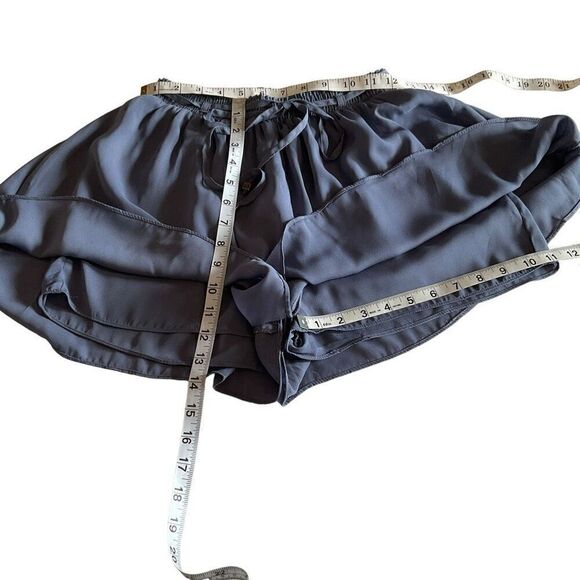 She + Sky Shorts Blue Flowy Sheer Overlay Pull On Elastic Waist Belt Size Medium - Picture 5 of 9